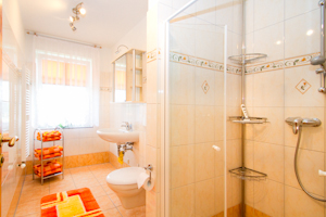 Haus Mariella - Ostseebad Ahrenshoop · Badezimmer